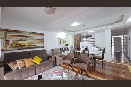 10_photo/95273a4f47.527d2e055a247cfd-ATLAS-133f84b1-9706-4c47-8171-943f3f52d5af.jpg de casa à venda com 4 quartos, 241m² em Carianos, Florianópolis