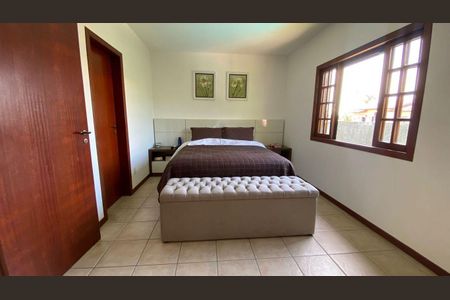 37_photo/95273a4f5d.671b3960e7484b54-ATLAS-651b612c-5e78-4dc7-807d-af2b5cc394da.jpg de casa à venda com 4 quartos, 247m² em Carianos, Florianópolis