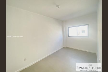 4_photo/95273a4ff1.b24a59dfe16413ee-ATLAS-2d7b5db9-ee9a-4cdc-895d-ddb146002a4c.jpg de casa à venda com 3 quartos, 132m² em Carianos, Florianópolis