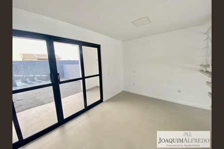 5_photo/95273a4ff1.c004be0b05d3a304-ATLAS-2e680d87-fb81-4e4b-88bc-be8007201f36.jpg de casa à venda com 3 quartos, 132m² em Carianos, Florianópolis