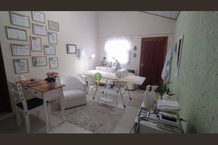 4_photo/95273a5005.ec8758d20009ae41-ATLAS-40ce121d-9e34-47d5-a3d5-02e2a06e0a47.jpg de casa à venda com 4 quartos, 200m² em Carianos, Florianópolis