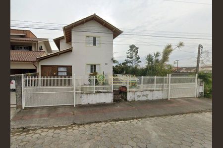 7_photo/95273a5005.ec8758d20009ae41-ATLAS-47e3e4d7-a6b0-433d-a140-b0932d9080b1.jpg de casa à venda com 4 quartos, 200m² em Carianos, Florianópolis