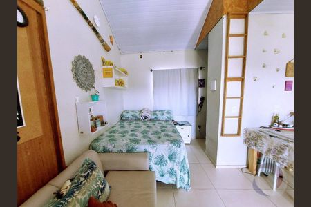 14_photo/95273a5013.967bb43d6f31e30b-ATLAS-c1dec3fe-ca2b-4dc1-bb8d-b959d56af28c.jpg de casa à venda com 4 quartos, 200m² em Carianos, Florianópolis