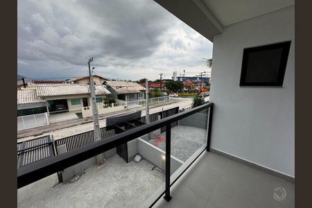 14_photo/95273a5017.aee49e73b172d5f5-ATLAS-60c45507-4e84-4116-8a01-e1f66581ceb7.jpg de casa à venda com 3 quartos, 142m² em Carianos, Florianópolis