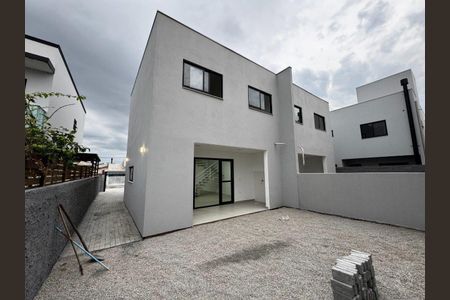 8_photo/95273a5017.aee49e73b172d5f5-ATLAS-97e2e097-6869-4309-9b7b-5391573ad41a.jpg de casa à venda com 3 quartos, 142m² em Carianos, Florianópolis
