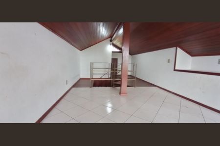 13_photo/95273a51b7.7b3cda3f5b128f1b-ATLAS-bef353d9-8860-43c3-b7b9-73e5c64b6ccc.jpg de casa à venda com 3 quartos, 108m² em Carianos, Florianópolis