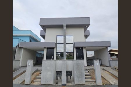 24_photo/95273a51d7.0c73e1ed549f9c6e-ATLAS-ce55a53a-0a80-4d6a-8a5b-e00678e58cdc.jpg de casa à venda com 3 quartos, 120m² em Carianos, Florianópolis