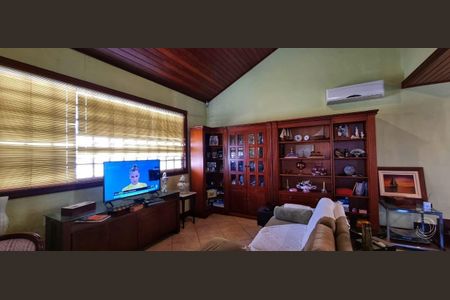 4_photo/95273a6aeb.508395daa8853870-ATLAS-6a44ce8f-567d-4146-9524-8eae75eeeee9.jpg de casa à venda com 3 quartos, 199m² em Carianos, Florianópolis