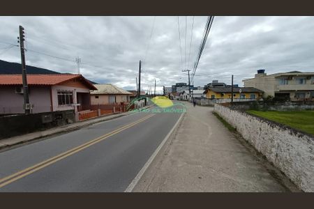 30_photo/95273adb5b.f8a10fd304769636-ATLAS-8966c409-9f2c-4d24-8b04-2757d1b1e6f9.jpg de casa à venda com 3 quartos, 155m² em Alto Ribeirão, Florianópolis