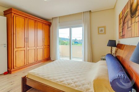 37_photo/95273b04c5.e1d2c46bde3eb79c-ATLAS-2bb2ae5d-c534-45e5-98be-96ee2016b1c1.jpg de casa à venda com 5 quartos, 313m² em Autódromo, Florianópolis