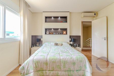 47_photo/95273b04c5.e1d2c46bde3eb79c-ATLAS-b5aba413-33a9-4190-940b-6a4666c40d85.jpg de casa à venda com 5 quartos, 313m² em Autódromo, Florianópolis