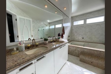 7_photo/95273b04d5.96e81d73ac213d8c-ATLAS-38bdbcac-c71d-4c6d-8d7b-0f76bc3467fa.jpg de casa à venda com 4 quartos, 361m² em Autódromo, Florianópolis