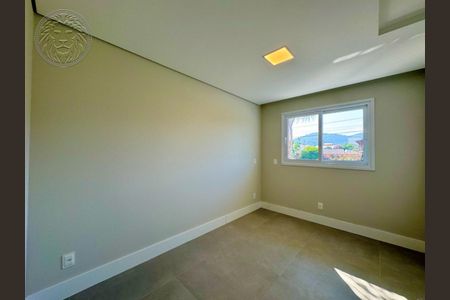 3_photo/95273b08c5.56a84a75de1dbb87-ATLAS-05662dfd-493b-4fc7-b6f1-d2b376b8a293.jpg de apartamento para alugar com 2 quartos, 86m² em Campeche, Florianópolis