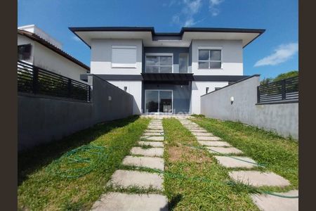 8_photo/95273b0961.6e41f04a6e4e75db-ATLAS-5a4e490f-7358-449a-95d8-e763ef9d26e5.jpg de casa à venda com 3 quartos, 124m² em Campeche Central, Florianópolis