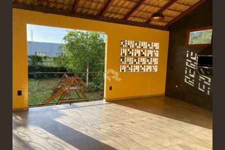 2_photo/95273b0a2f.4cea1a0b3f6bbd2f-ATLAS-0e09d234-6adb-40eb-a2d4-4c56914a5aa0.jpg de casa à venda com 6 quartos, 229m² em Campeche Central, Florianópolis