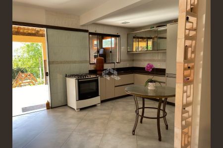 3_photo/95273b0a2f.4cea1a0b3f6bbd2f-ATLAS-1521b766-3056-482c-a785-e11cbbb1b655.jpg de casa à venda com 6 quartos, 229m² em Campeche Central, Florianópolis