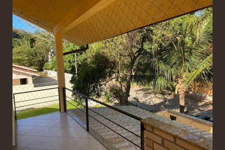 9_photo/95273b0a33.935c805baf9a7d1f-ATLAS-02d30338-9371-4b32-87c3-e1aa37fb17b1.jpg de casa à venda com 6 quartos, 189m² em Campeche Central, Florianópolis