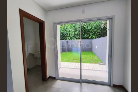 18_photo/95273b0bfd.35cd9221f0133683-ATLAS-9e836564-d519-4e45-803e-019b08c2d93e.jpg de casa à venda com 3 quartos, 123m² em Campeche Central, Florianópolis