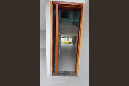 23_photo/95273b0e17.bbd0c06dccd8b6dc-ATLAS-1ad70eb4-b1dc-497a-a4f3-aa78ac94eb79.jpg de casa à venda com 3 quartos, 194m² em Campeche Central, Florianópolis