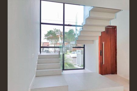 9_photo/95273b0e1d.0a87912f0f0487ba-ATLAS-461b67f9-0695-4acb-aac3-72d60b361bd8.jpg de casa à venda com 3 quartos, 195m² em Campeche Central, Florianópolis