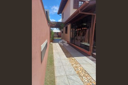 28_photo/95273b0e5d.b5f4e39731e4f05c-ATLAS-5b4ca9a4-543b-4280-bf76-da1f5ba2f8cf.jpg de casa à venda com 3 quartos, 127m² em Campeche Central, Florianópolis