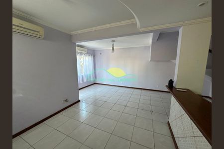 10_photo/95273b0e67.dc7b031a1d7e8bb1-ATLAS-7bf220df-4021-41d7-a97f-be32f40c846e.jpg de casa para alugar com 3 quartos, 140m² em Campeche Central, Florianópolis