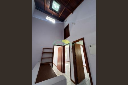 18_photo/95273b0e67.dc7b031a1d7e8bb1-ATLAS-a786e016-c980-4b8d-bb1b-7ae7b818b610.jpg de casa para alugar com 3 quartos, 140m² em Campeche Central, Florianópolis