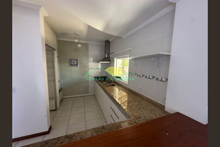 10_photo/95273b0e67.dc7b031a1d7e8bb1-ATLAS-cfdab35d-3025-448f-a723-f92498ccfe01.jpg de casa para alugar com 3 quartos, 140m² em Campeche Central, Florianópolis
