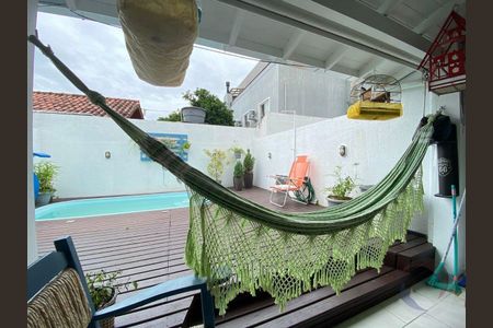 15_photo/95273b0ee1.8e927f3430f5a69c-ATLAS-4c2c4acd-8a70-4efb-97e5-6381e799c025.jpg de casa à venda com 3 quartos, 144m² em Campeche Central, Florianópolis