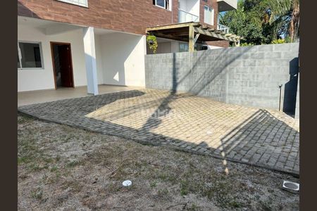 2_photo/95273b0f9f.b1b73f097c50451a-ATLAS-4b548ae3-9625-406e-bb8f-04bf85746a4e.jpg de casa à venda com 3 quartos, 139m² em Campeche Central, Florianópolis