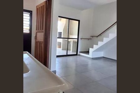 2_photo/95273b0fd9.2832257cbb3df2c4-ATLAS-068b60bc-e2b6-4108-80f5-46a8bd5ed49a.jpg de casa para alugar com 3 quartos, 119m² em Campeche Central, Florianópolis