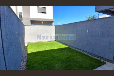 13_photo/95273b0ff1.0f81dd1a9a4f6ffb-ATLAS-e8757780-3941-49f2-8d6e-e11b621d7611.jpg de casa à venda com 3 quartos, 132m² em Campeche Central, Florianópolis