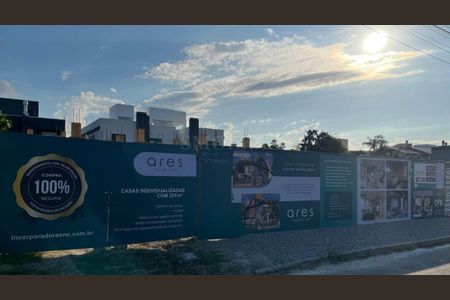 9_photo/95273b0ff1.2f15d505e37c7ac5-ATLAS-e706637f-4162-4763-8e33-6bfd6a39ea0d.jpg de casa à venda com 4 quartos, 200m² em Campeche Central, Florianópolis