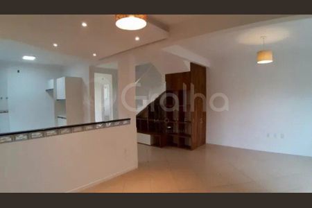 3_photo/95273b1015.20b1407c08fdccdc-ATLAS-24fa2bdf-a1fa-49c9-9869-1c6fbbd8c0d1.jpg de casa à venda com 3 quartos, 119m² em Campeche Central, Florianópolis