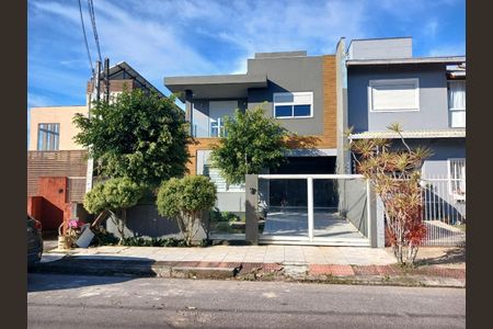 31_photo/95273b103d.d064f87ba2f4a60c-ATLAS-0c3e5000-200f-4dda-92f1-0a2c9ad129fe.jpg de casa à venda com 3 quartos, 114m² em Campeche Central, Florianópolis