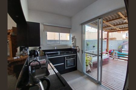 4_photo/95273b103d.d064f87ba2f4a60c-ATLAS-81566441-d164-46d4-aba1-cdd1b759cbba.jpg de casa à venda com 3 quartos, 114m² em Campeche Central, Florianópolis