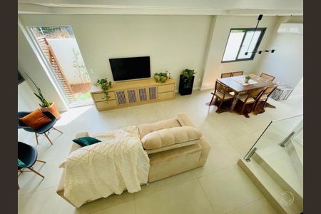 8_photo/95273b1123.d1265443f33742d1-ATLAS-2159aa42-dacd-4d4f-89bd-271bcf58ce6b.jpg de casa à venda com 3 quartos, 157m² em Campeche Central, Florianópolis