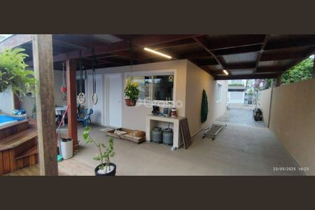 2_photo/95273b11a5.92bd7eb76981e119-ATLAS-0c13a03f-3a25-4c8d-bd58-5af083271c30.jpg de casa à venda com 3 quartos, 141m² em Campeche Central, Florianópolis