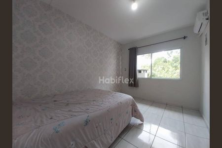 16_photo/95273b1207.edc826ca71654270-ATLAS-9d3bb39b-71e0-4214-9688-a316d2dca44e.jpg de casa à venda com 3 quartos, 118m² em Campeche Central, Florianópolis