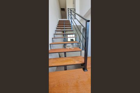 8_photo/95273b1347.23351eba74f1df34-ATLAS-7afbb32b-efca-4ebc-8fda-3a82401b94ff.jpg de casa à venda com 3 quartos, 204m² em Campeche Central, Florianópolis