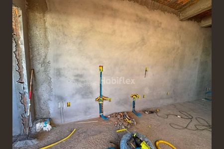 6_photo/95273b136d.6646f2c9f983f7b9-ATLAS-23567cc8-2097-48bc-bfe4-e3e54bca8ae4.jpg de casa à venda com 3 quartos, 180m² em Campeche Central, Florianópolis