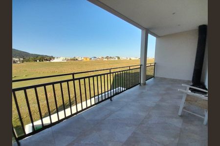 4_photo/95273b13e3.59b9fa3339c8dcb8-ATLAS-76d6e524-9893-4189-bdf2-a01acc3ca2da.jpg de casa à venda com 3 quartos, 138m² em Campeche Central, Florianópolis