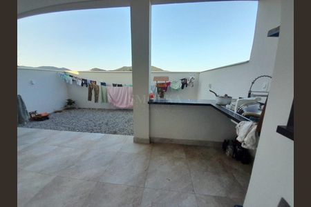 6_photo/95273b13e3.59b9fa3339c8dcb8-ATLAS-dd4cbeaa-2452-424b-b000-00c8a17f9704.jpg de casa à venda com 3 quartos, 138m² em Campeche Central, Florianópolis