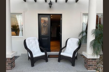 22_photo/95273b1405.cd9825838d209f48-ATLAS-d4e0785e-0e42-4f9c-988a-075db770d6d0.jpg de casa à venda com 4 quartos, 165m² em Campeche Central, Florianópolis