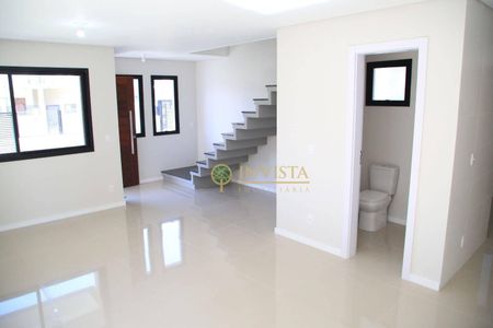 7_photo/95273b1493.aedcea8cc705b638-ATLAS-b6d264db-1b1f-4886-b5c8-1ea7f24e546d.jpg de casa à venda com 3 quartos, 142m² em Campeche Central, Florianópolis