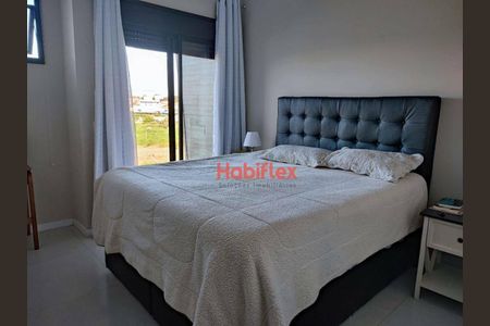 18_photo/95273b14c7.0c5fd0af79ef6113-ATLAS-d33fb9e7-be3d-47e0-b634-dd337050462c.jpg de casa à venda com 3 quartos, 139m² em Campeche Central, Florianópolis