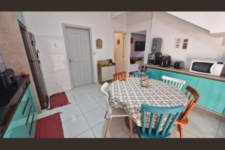 8_photo/95273b1781.c3f00cfadba54684-ATLAS-9ae79d46-2d03-4eb8-b4fb-6ad950e85c5a.jpg de casa à venda com 3 quartos, 127m² em Autódromo, Florianópolis
