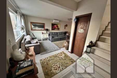6_photo/95273b1791.8d0b0f91042f89e4-ATLAS-aa048ddd-fff6-44b9-8323-7aba00da6831.jpg de casa à venda com 3 quartos, 120m² em Autódromo, Florianópolis