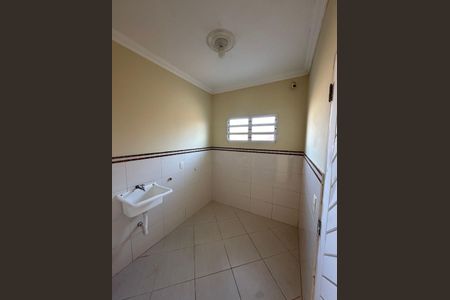 7_photo/95273b1795.4cea1a0b3f6bbd2f-ATLAS-29c5017e-91c4-4e80-9276-d6bd92795b50.jpg de casa à venda com 3 quartos, 120m² em Autódromo, Florianópolis