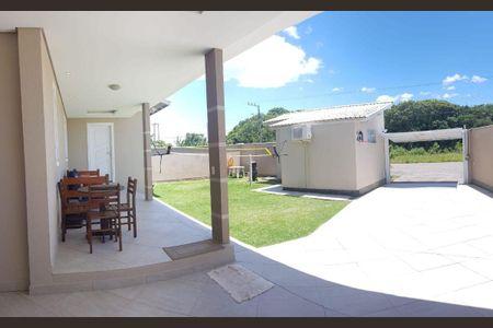 5_photo/95273b17b5.f9fd596f8c1c84e9-ATLAS-a12775c6-8d03-4732-b190-4cecc89d8dff.jpg de casa à venda com 4 quartos, 420m² em Autódromo, Florianópolis